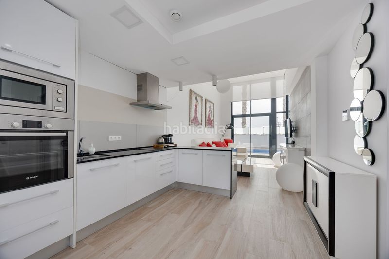 Foto d60a736f-9ec8-48b0-843f-69f9d55db5c0. Chalet en calle cabo de peñas 5 exclusivo chalé independiente, residencial palm beach en Orihuela