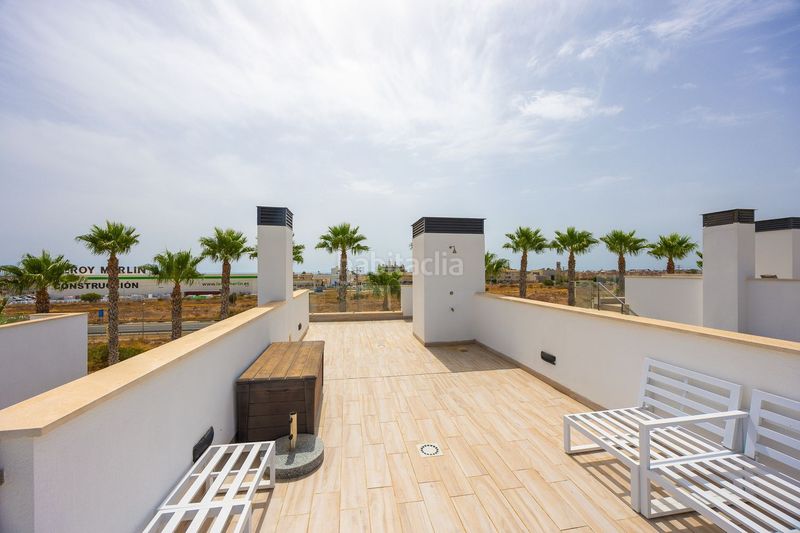 Foto d692ada7-fad1-41a3-8346-aa0de3fdee46. Chalet en calle cabo de peñas 5 exclusivo chalé independiente, residencial palm beach en Orihuela