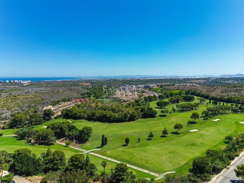 Foto da213564-52d3-4bb7-9742-d1e7be8e2a06. Chalet en calle cabo de peñas 5 exclusivo chalé independiente, residencial palm beach en Orihuela