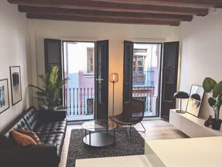 Etagenwohnung  Dels escudellers