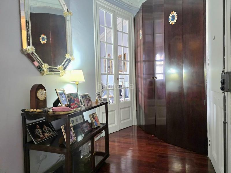 Foto 8dd8257e-86a1-49fc-87e1-155cc2c24ef1. Àtic amb calefacció a La Nova Esquerra de l´Eixample Barcelona