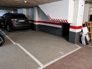 Aparcament cotxe a Putget - Farró. Plaza de parking en venta barcelona de 11m2