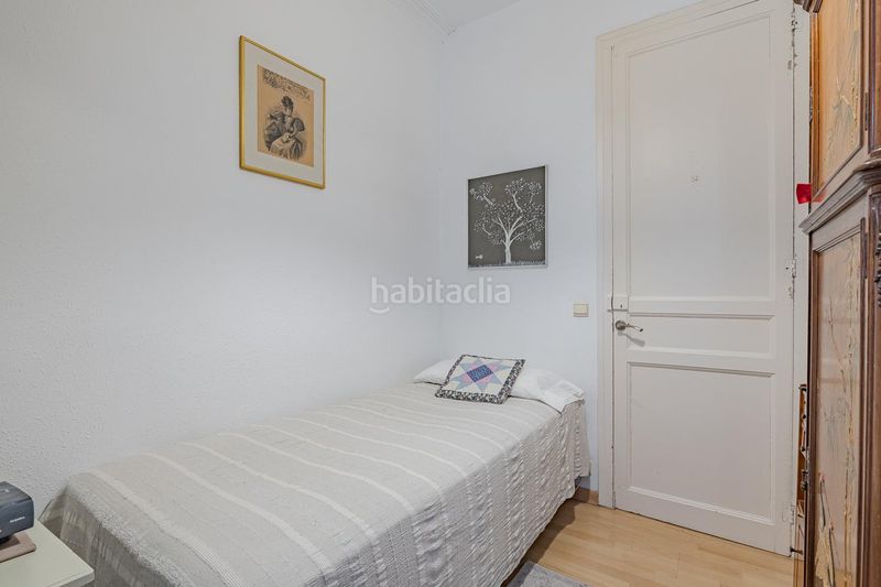 Foto 040bed3e-ac8e-4f5e-86aa-b7068166fe6d. Pis a Raval Barcelona
