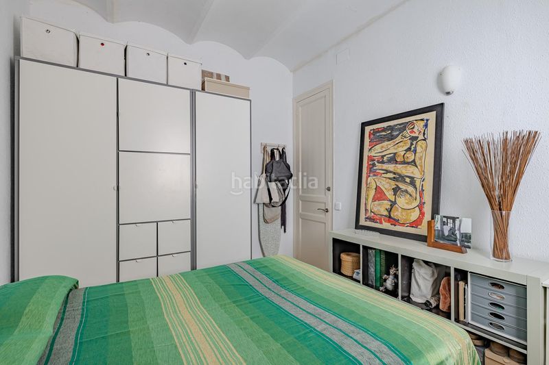 Foto 4b32a8a6-dc26-407d-84fc-6563f9666c9e. Pis a Raval Barcelona