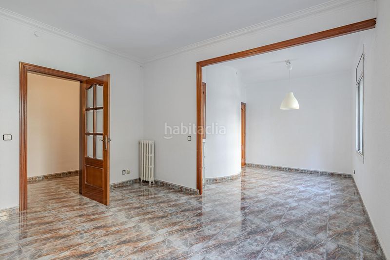Foto d2d155c8-1be3-44bd-9235-12e185ab7ac7. Pis a Navas Barcelona