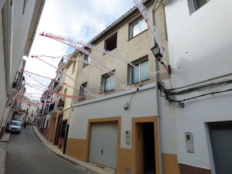 Foto d69fc65c-38bd-49b0-b004-800e8c4f2d32. Masía casa de pueblo muy amplia para reformar en Tárbena