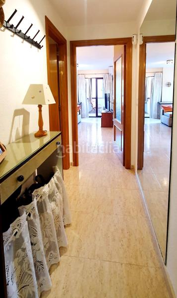 Foto c781fd43-5b6e-4e87-824f-d8eae36b4df1. Apartament amb piscina a Playa Poniente Benidorm