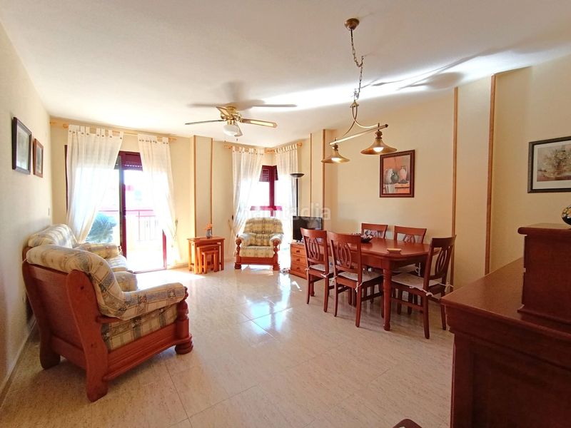 Foto 0c8ce047-a304-4753-8fad-d9e35c8f541c. Apartament amb piscina a Playa Poniente Benidorm