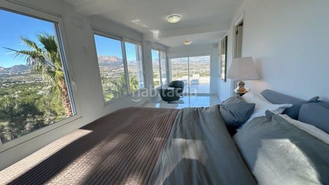 Foto ed2f36ae-8f48-45d5-9eb6-49d986a2ce02. Chalet villa de lujo en L´Albir Alfàs del Pi (l´)