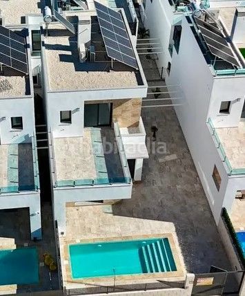 Foto f5e083d6-486b-47a9-a71d-e1336b869886. Casa amb calefacció piscina a La Alberca Polop