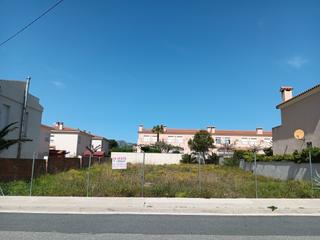 Residential Plot in Carrer tenerife 20. Te vas a resistir de la playa?