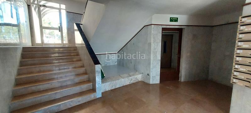 Foto 7ab381ef-84f4-43f8-bb61-e2a51bc6b1c6. Estudi amb piscina a Passeig Marítim Miami Platja