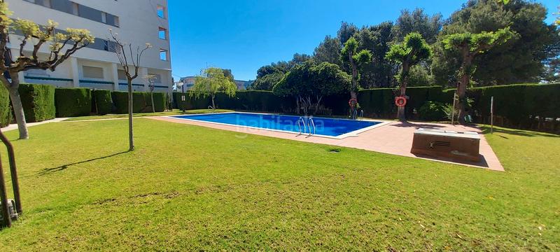 Foto e3b923ec-f988-4c4a-a8b0-fc0efc11c3e5. Estudi amb piscina a Passeig Marítim Miami Platja