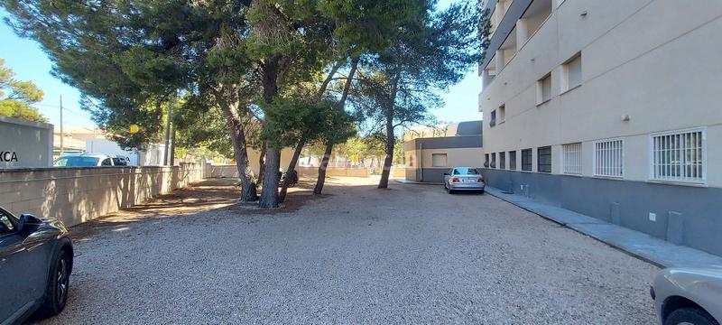 Foto f49db0d1-35ce-4237-a29c-13ba9040debc. Estudi amb piscina a Passeig Marítim Miami Platja