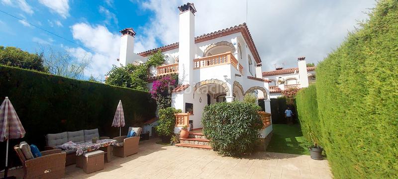 Foto 3d73c52b-c966-4884-af01-c13aca3951df. Casa aparellada amb xemeneia piscina a El Casalot Mont-roig del Camp