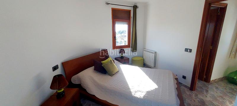 Foto 13c05b02-1cc2-4718-b962-e80a8d85353c. Chalet with fireplace heating parking pool in Centre Miami Platja