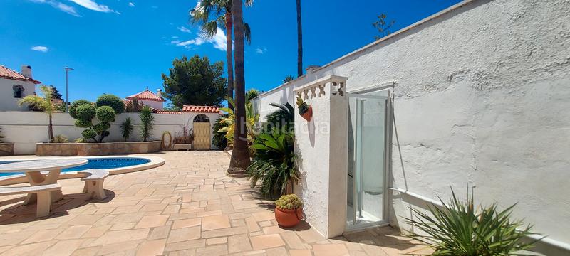 Foto 70ba7cf2-e207-4cf9-9ae2-ca839e8bccd2. Chalet with fireplace heating parking pool in Centre Miami Platja