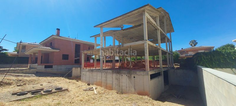 Foto e4ac6f71-3788-4af8-a3c7-0348a6298a4f. Terreny residencial a carrer llevant 9 a Riudoms