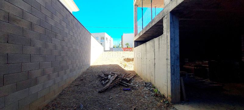 Foto f01d8a7d-1f5e-4a52-8e68-5b747194ec88. Terreny residencial a carrer llevant 9 a Riudoms