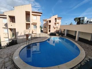 Appartement  Carrer de cuba. Piso en urbanizacio9n con piscina