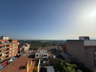 Appartement  Avinguda del primer de maig. Piso impecable con vistas excelentes