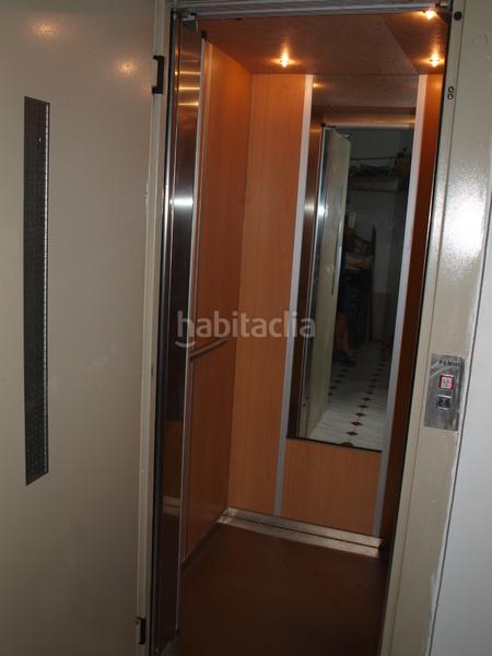 Foto c9f4c02c-6e6a-4461-9a30-b3081065f912. Casa  con garaje y ascensor en Betxí