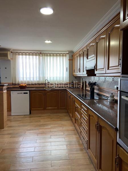 Foto 34de09a3-5d73-4b45-bcff-cf7a0bc8b0e5. Maison jumelée avec chauffage parking dans Onda