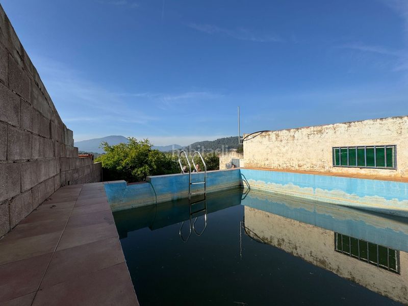 Foto bf517a8b-b9e9-4c6a-ab48-d8e22e42e837. Masia amb piscina a Onda