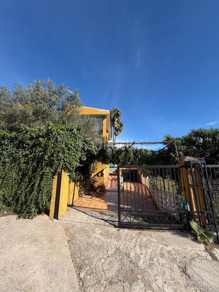 Foto d14550f1-a20d-49a4-bd52-a955bec19255. Masia amb piscina a Onda