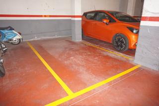 Parking voiture à Martorell. Olvídate de las vueltas, parquing a la venta!