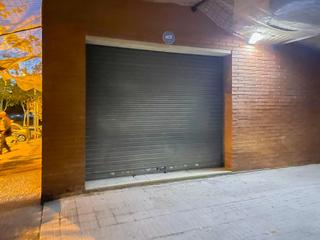 Local commercial à Molins de Rei. Oportunidad en molins de rei local versátil para almacén u ofici