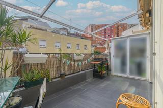 tic a Carmel. Atico con terraza en horta