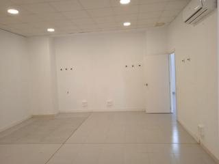 Rent Business premise in Sant Andreu de la Barca. Local comercialoficina con salida de humos