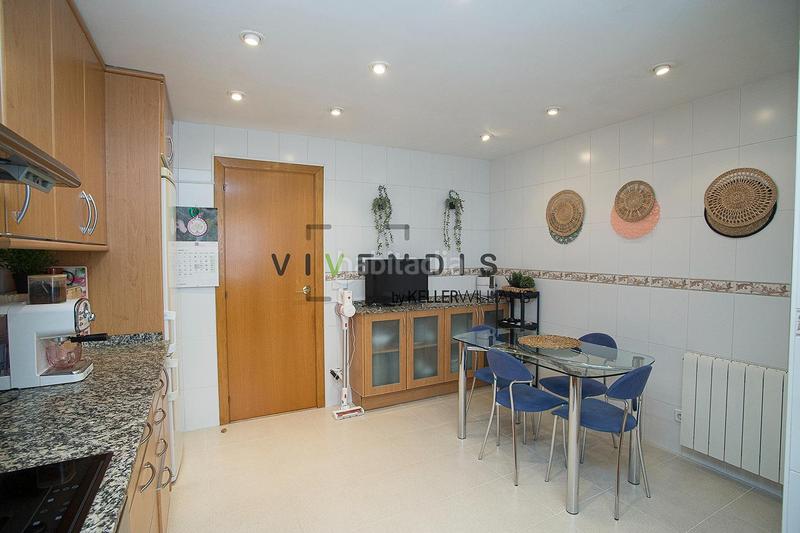 Foto 214da803-69b1-43a3-96a6-07523bb91f9d. Piso vivir bien empieza aquí piso listo para entrar, te está esperando!! en Corbera de Llobregat