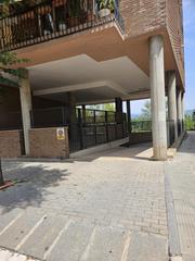 Parking voiture à Martorell. Tu coche merece un hogar!