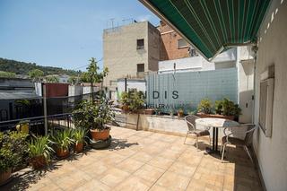 Casa a Sant Andreu de la Barca. Encanto de pueblo en el corazn de sant andreu de la barca