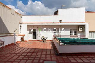Edifici a Sant Andreu de la Barca. Edificio completo en venta  ideal para inversores