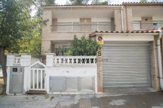 Maison jumelée à Sant Andreu de la Barca. Tu nuevo hogar te espera en sant andreu de la barca