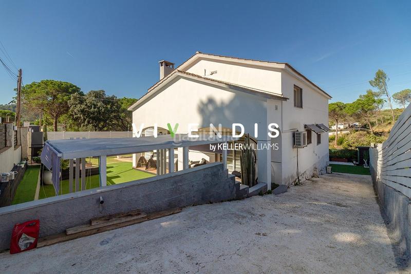 Foto 1a21d297-9938-415a-a366-f3fe81d9ef5e. Casa con parcheggio in Castellví de Rosanes