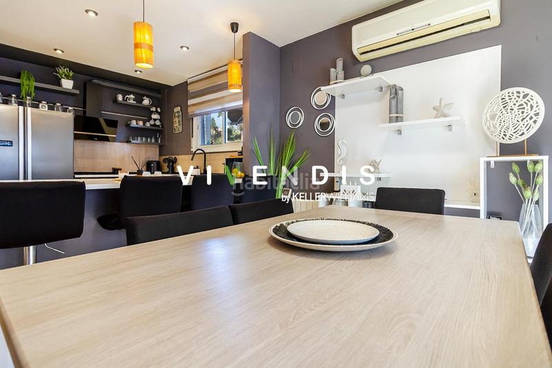 Foto 233bd4d6-da06-498c-bdd7-c8933e064e74. Casa con parcheggio in Castellví de Rosanes