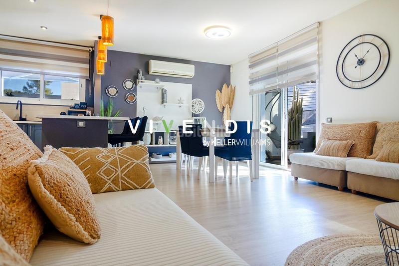 Foto 3ad83fbf-de48-4c41-937c-97ce660cfae8. Casa con parcheggio in Castellví de Rosanes