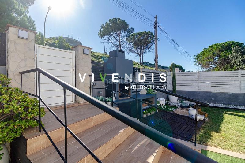 Foto 45527c15-32ed-46f4-8aa6-f0c988fd6b34. Casa con parcheggio in Castellví de Rosanes