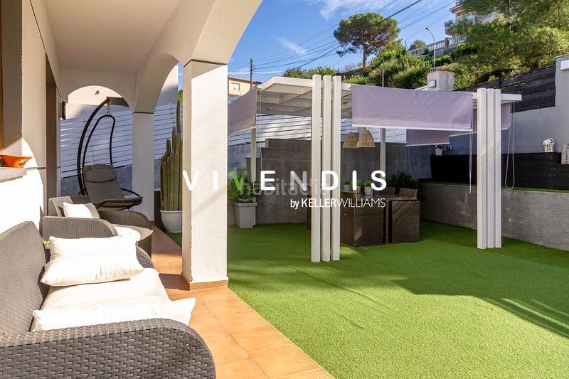 Foto 4e2eb732-88c2-40d7-8cea-48045780fac7. Casa con parcheggio in Castellví de Rosanes