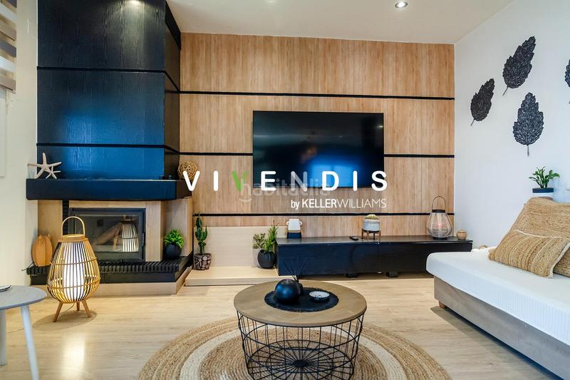 Foto 548fecdb-c92c-4d3d-a40b-40235e127280. Casa con parcheggio in Castellví de Rosanes