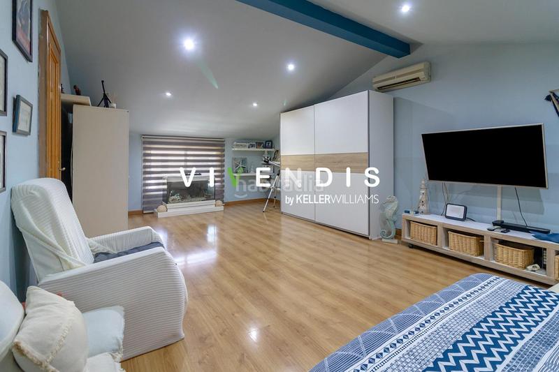 Foto b7124a0d-c443-4aac-9fda-7698a18b6d35. Casa con parcheggio in Castellví de Rosanes