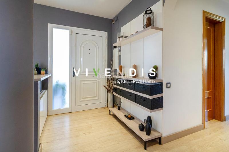 Foto c2e25baf-7b1e-431b-82a9-e967930fdf3a. Casa con parcheggio in Castellví de Rosanes