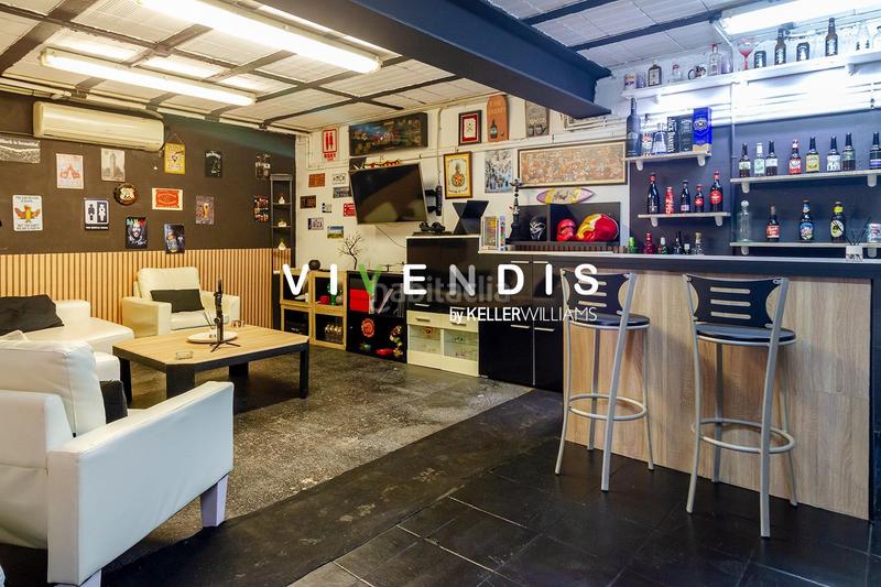 Foto cfb0a54c-427e-4e1d-9099-58125423d623. Casa con parcheggio in Castellví de Rosanes