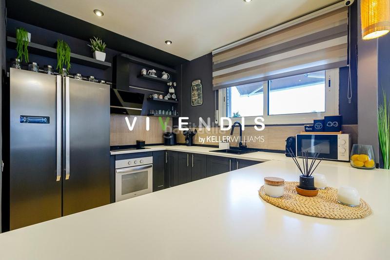 Foto def30919-437a-457b-9d12-5c8c38330f43. Casa con parcheggio in Castellví de Rosanes