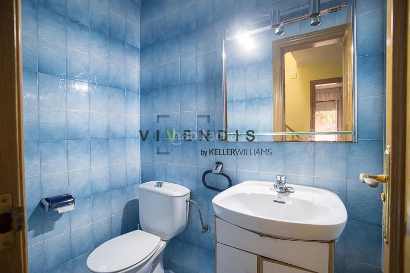 Foto 0d33303d-a83d-4397-8cee-aeef2667edcc. Casa adossada amb aparcament a Sant Andreu de la Barca