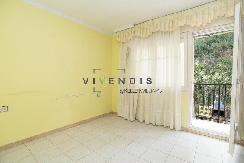 Foto 7b9bbd9b-d1b5-4da9-a199-a45964cc2371. Casa adossada amb aparcament a Sant Andreu de la Barca